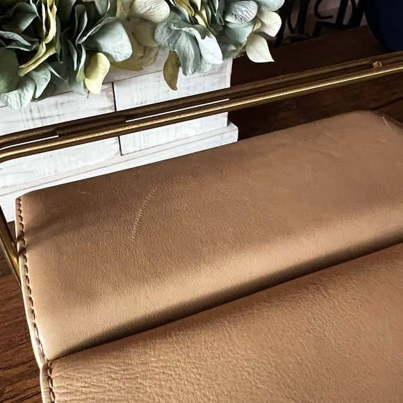 LAUTEM Temptation Handbag In Nude Color - Picture 11 of 13